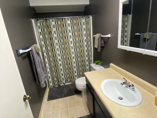 2975 Rockview Pl APT 2, San Luis Obispo, CA 93401