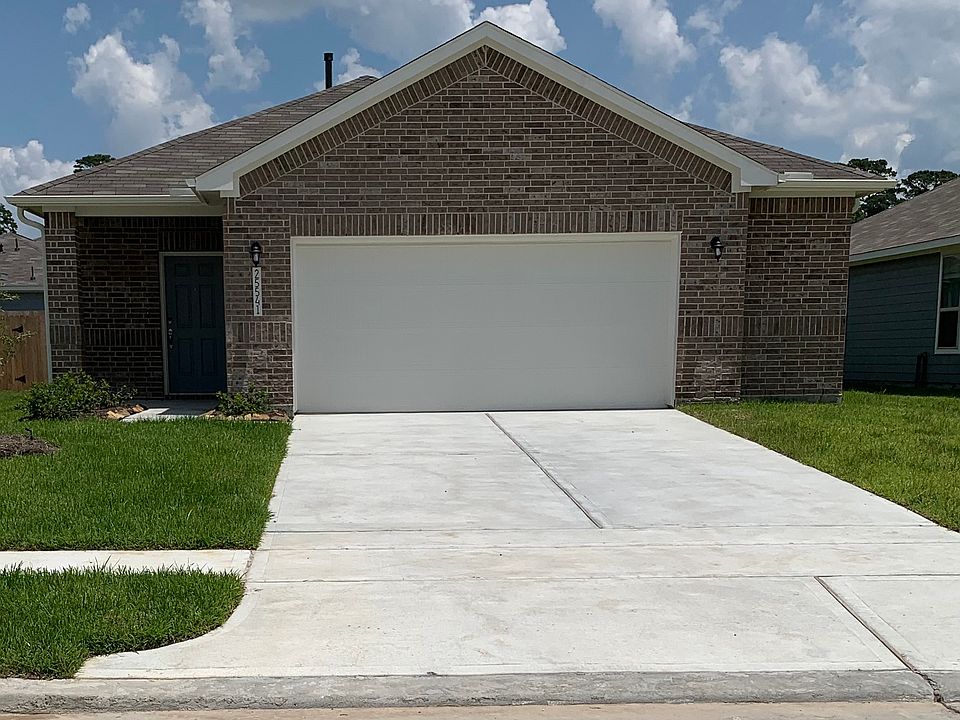 1st image of 25541 Northpark Spruce Dr