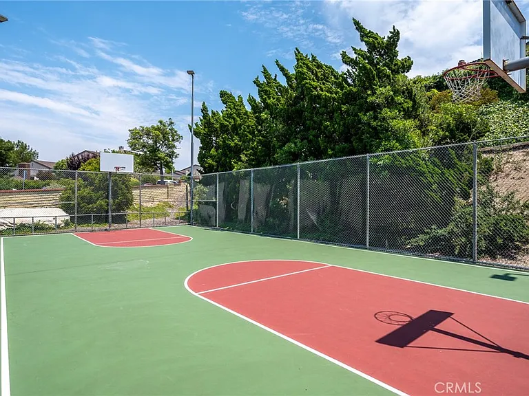 28100 Ridgefern Ct #48 — Photo 31