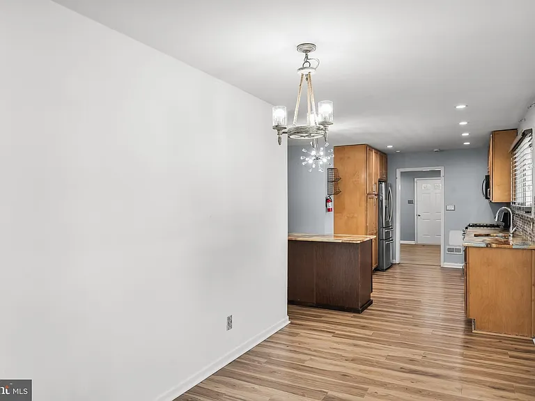 32 Larkin Rd — Photo 8