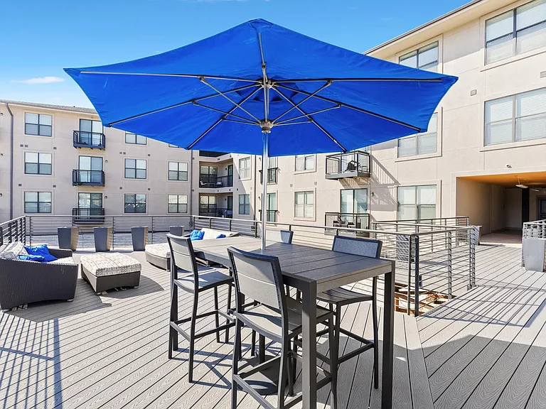 Residences at the Domain — Photo 29