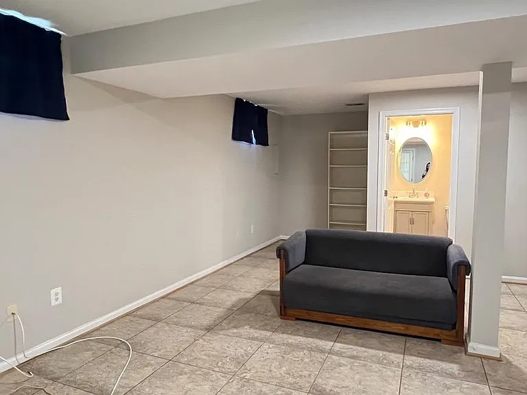 16 Emerald Dr — Photo 38