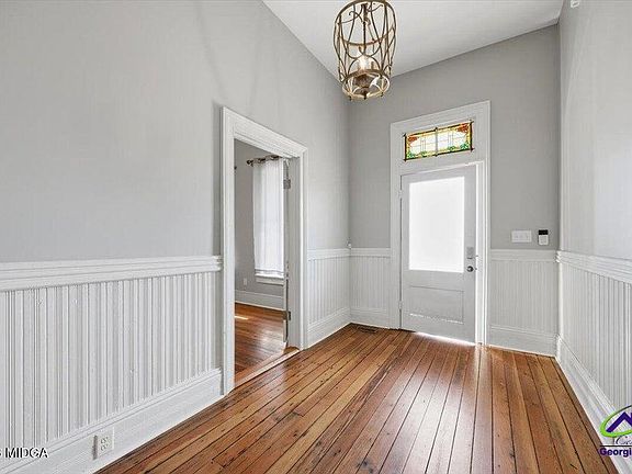 4th image of 1335 Jackson St