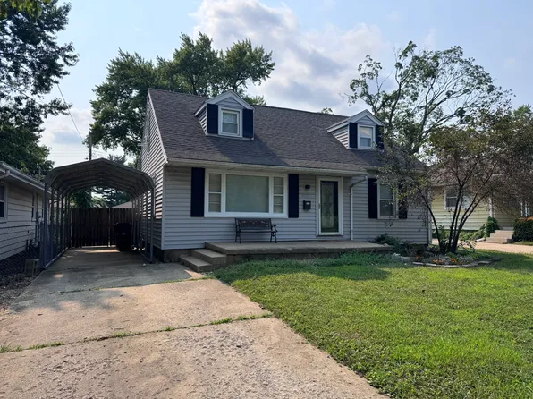 4211 N Gate Ridge Rd, Peoria, IL 61614