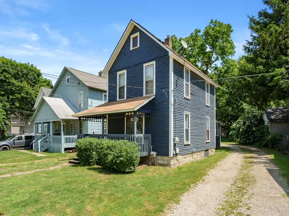 825 Oakland Dr, Kalamazoo, MI 49008