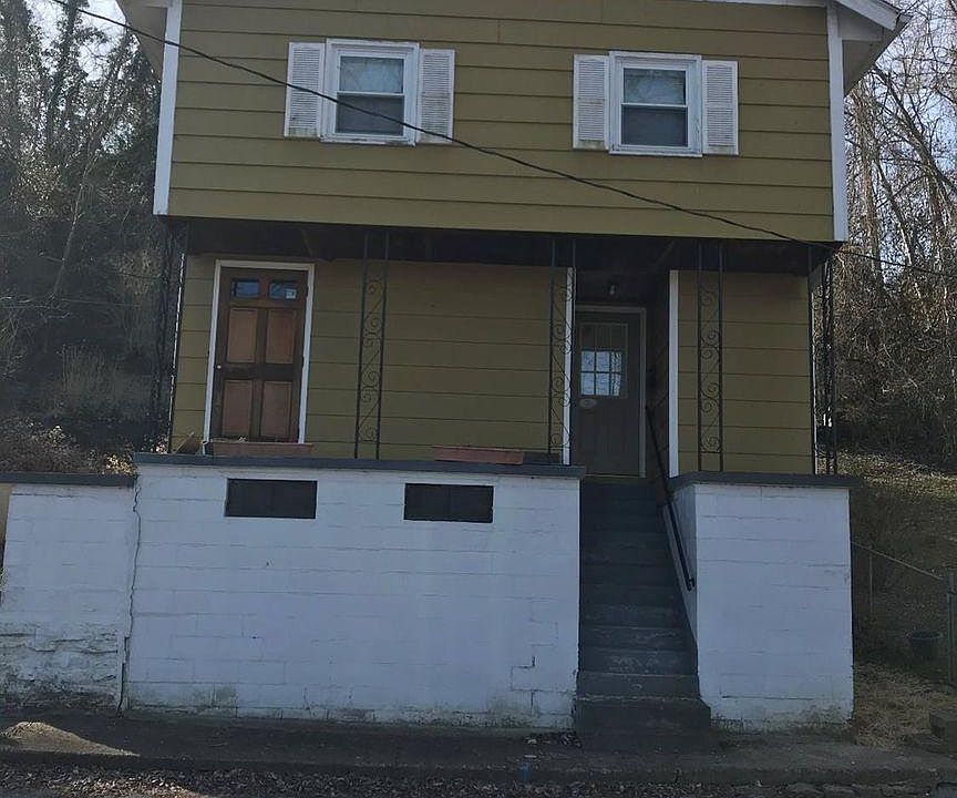 1st image of 334 E 5th St