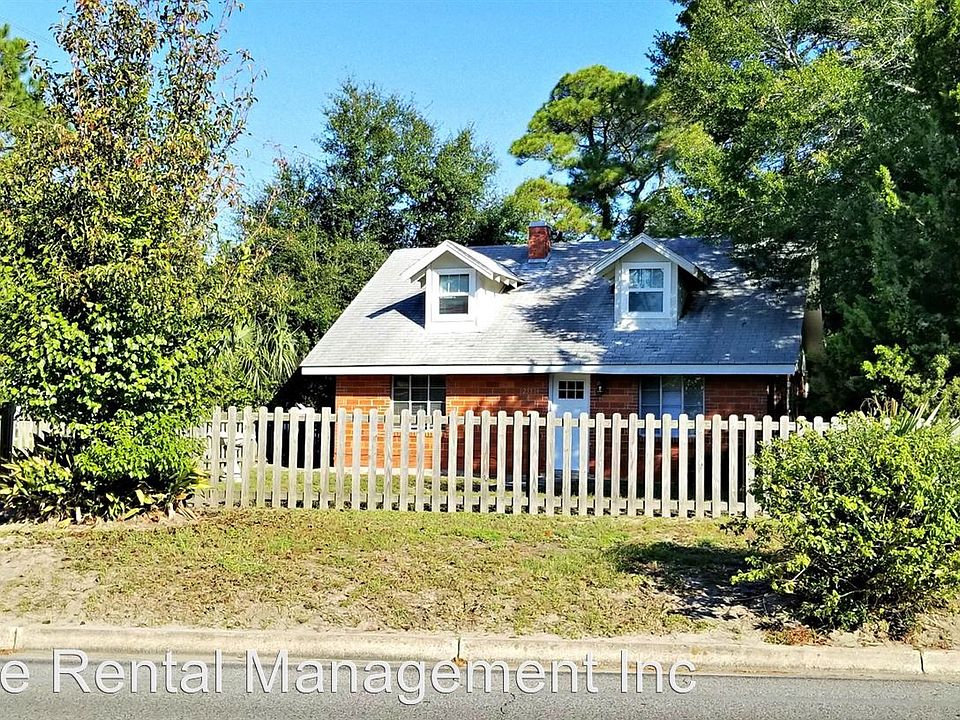 1st image of 255 Brooks St SE