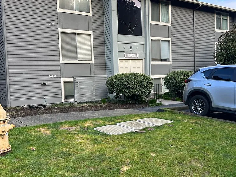 4737 W Lake Sammamish Pkwy SE #A202 — Photo 1