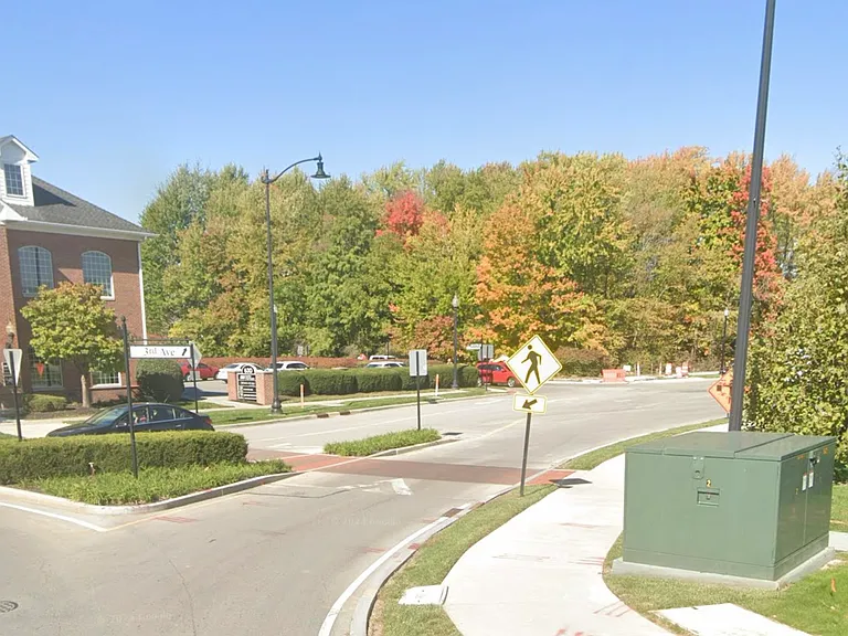 12754 Crescent Dr — Photo 30