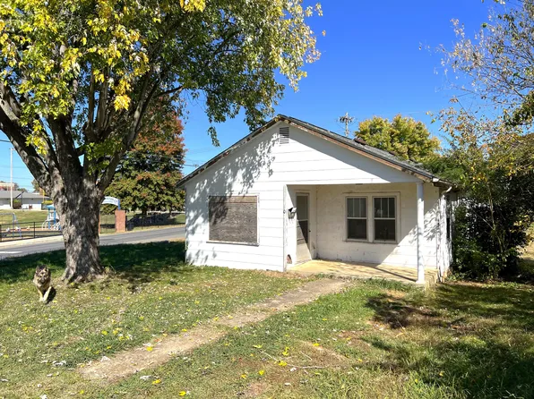 402 8th St, Newport, TN 37821