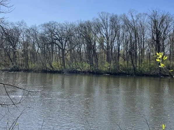 Bachelor Is, Buchanan, MI 49107