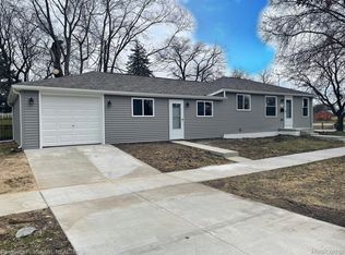 25550 Schoolcraft Rd, Redford, MI 48239
