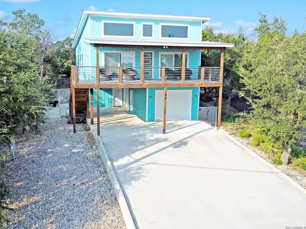 143 Mountainview, Canyon Lake, TX 78133