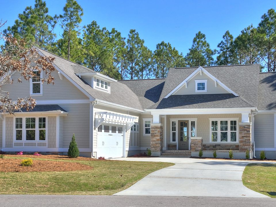 1st image of 3728 Players Club Drive SE