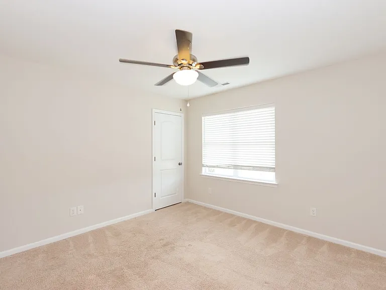 530 Oyster Rock Ln — Photo 26