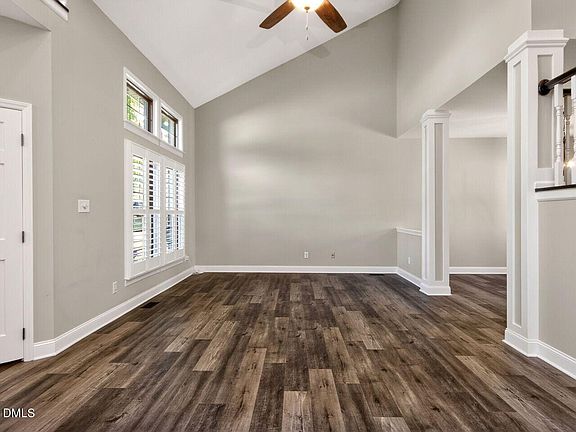 4th image of 111 Vashon Ct