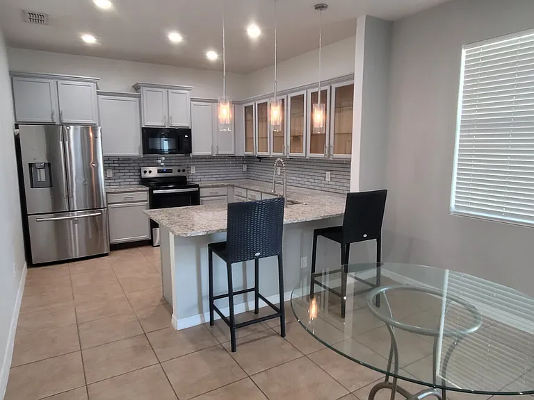 1800 Rufus King Dr — Photo 10