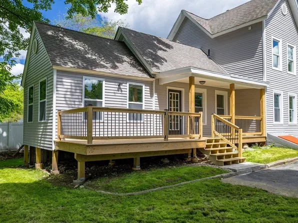 43 Oak Ave, Athol, MA 01331