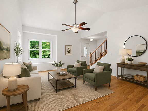 2nd image of 1018 Park Ave