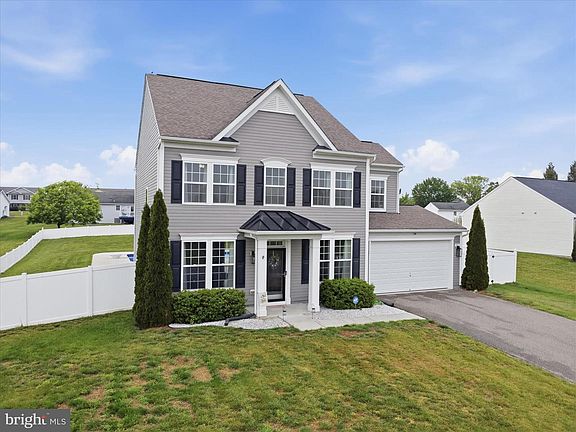 2nd image of 801 Bristol Dr