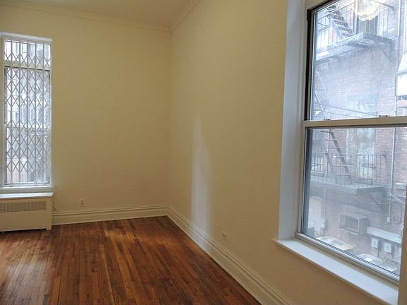 4th image of 107 W 68th St APT 1D