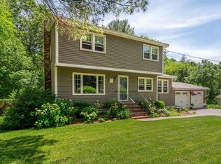 34 Musquash Rd, Hudson, NH 03051