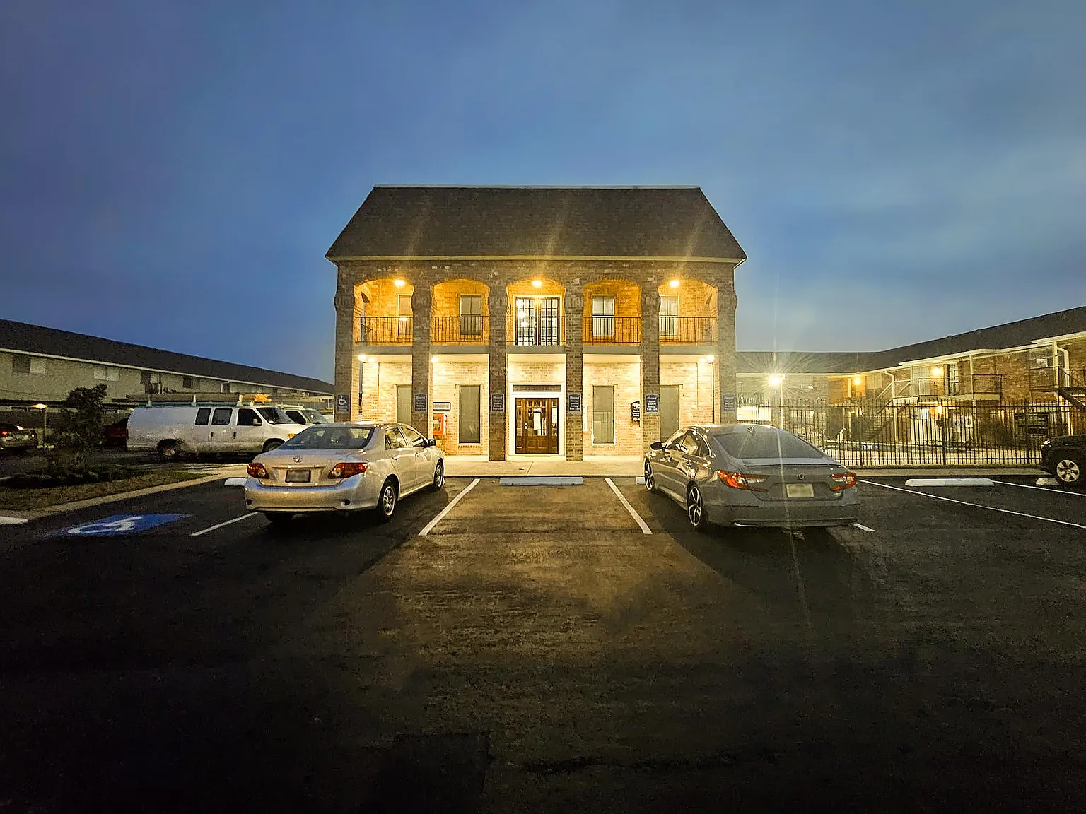 Belmont Place — Photo 2