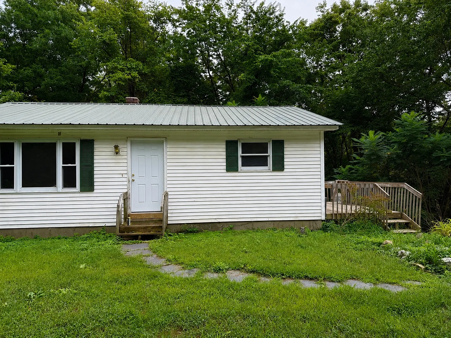 2 bed, $2,400 — Photo 1