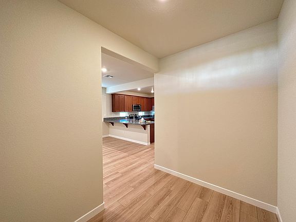 3rd image of 3147 Bobwhite Ct