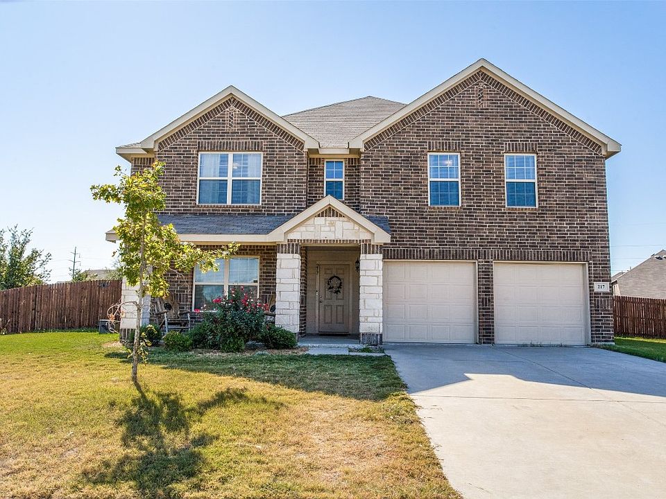 1st image of 217 Hackney Dr