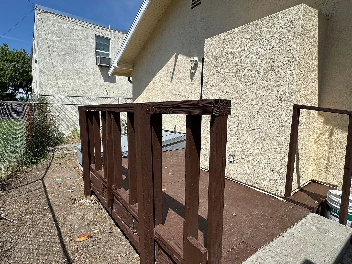 Cute 2 Bedroom, 1 Bathroom Cottage — Photo 4