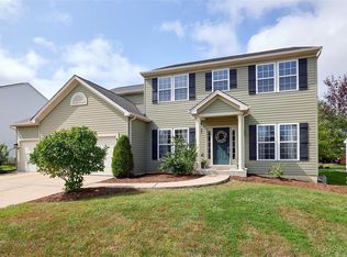 705 Brook Manor Ct, Lake Saint Louis, MO 63367