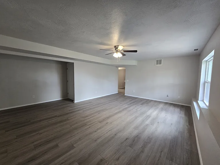 5731 W David St — Photo 11
