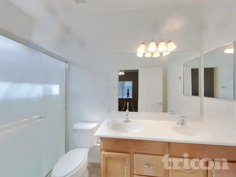 374 E Yellow Wood Ave — Photo 8