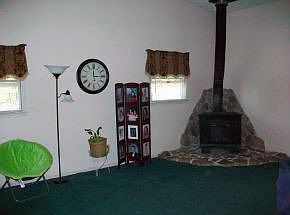 4th image of 114 Old Lacy Holw
