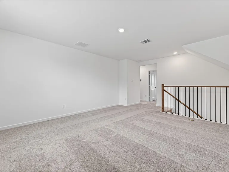1110 Sky Rocket Ln — Photo 28
