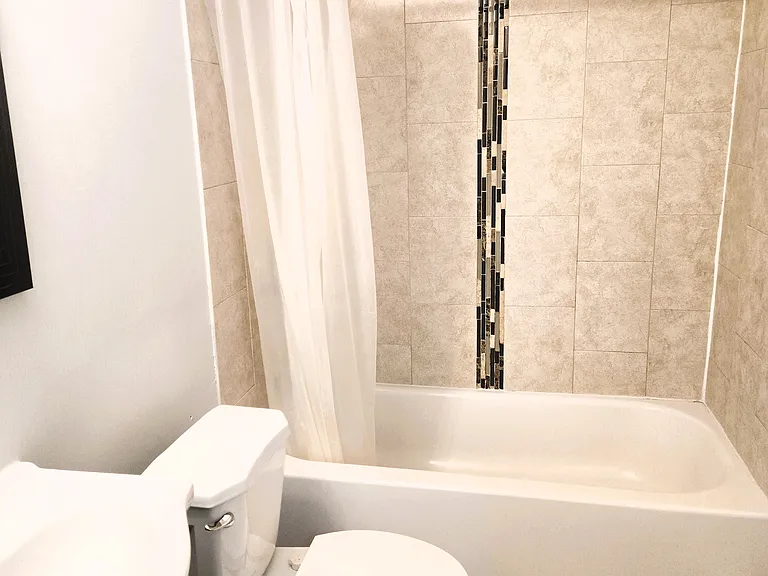 5 Juliana Sq — Photo 10