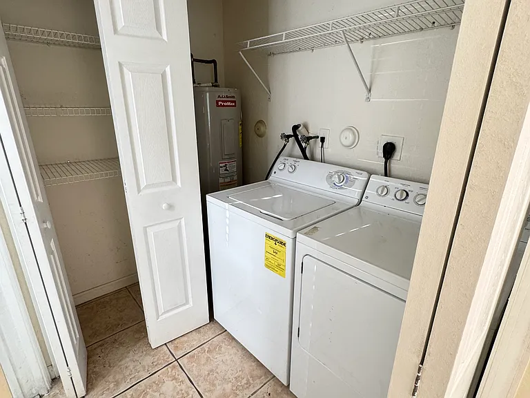 2623 SE 14th Ave #396 — Photo 3