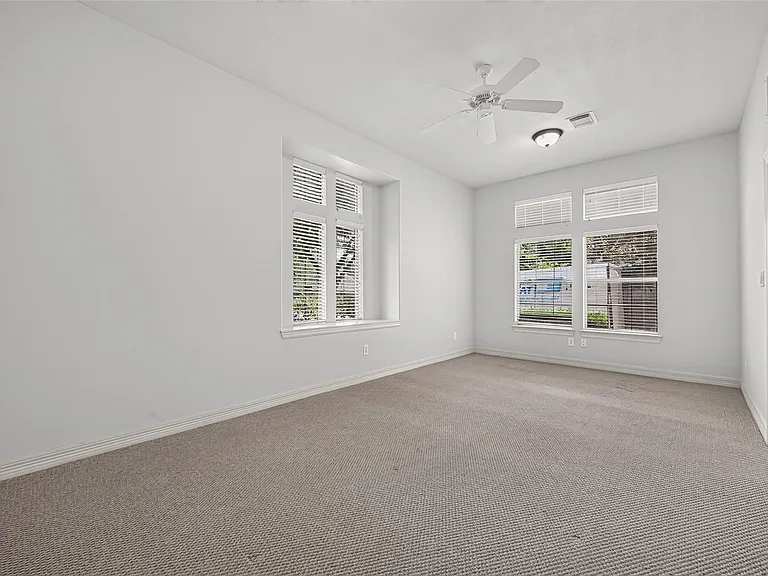 8602 Two Sisters Ct — Photo 21