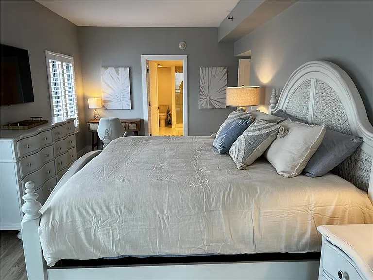 1465 Gulf Of Mexico Dr #504 — Photo 18