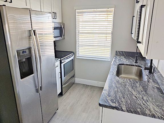 2nd image of 2472 Enterprise Rd APT 6
