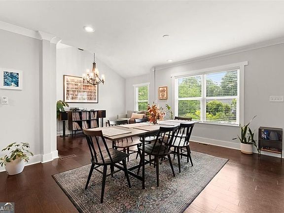 5th image of 1376 Smith St