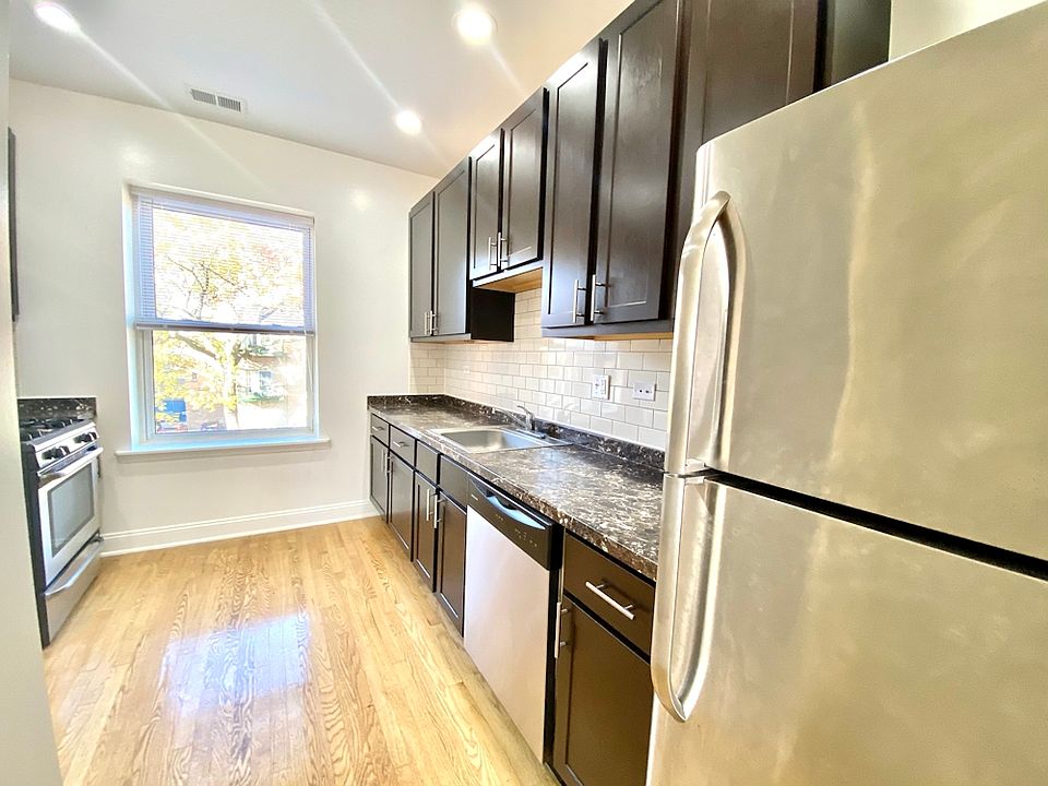 1st image of 1010 W Sunnyside Ave #103R