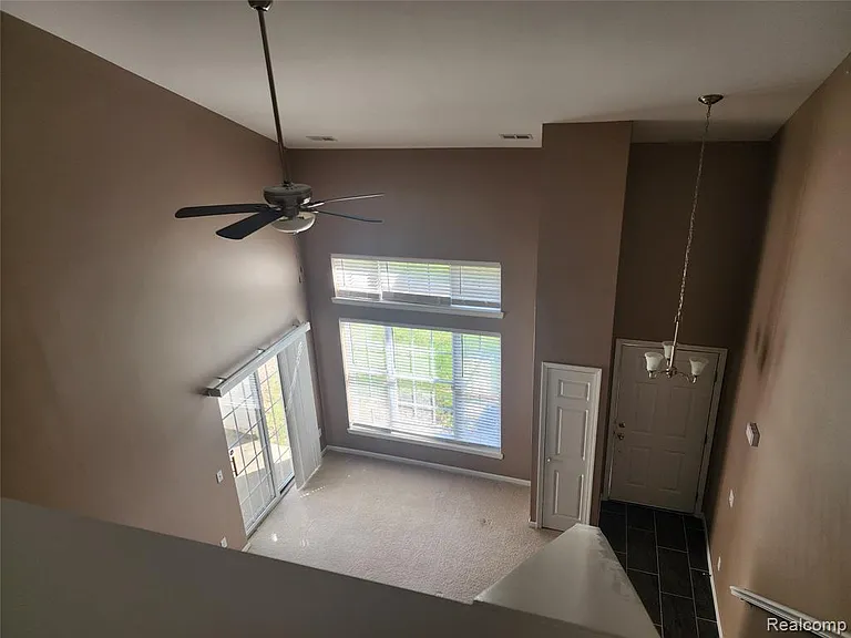 18106 Addington Dr — Photo 25