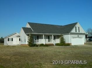 432 Arden Ridge Dr, Grimesland, NC 27837