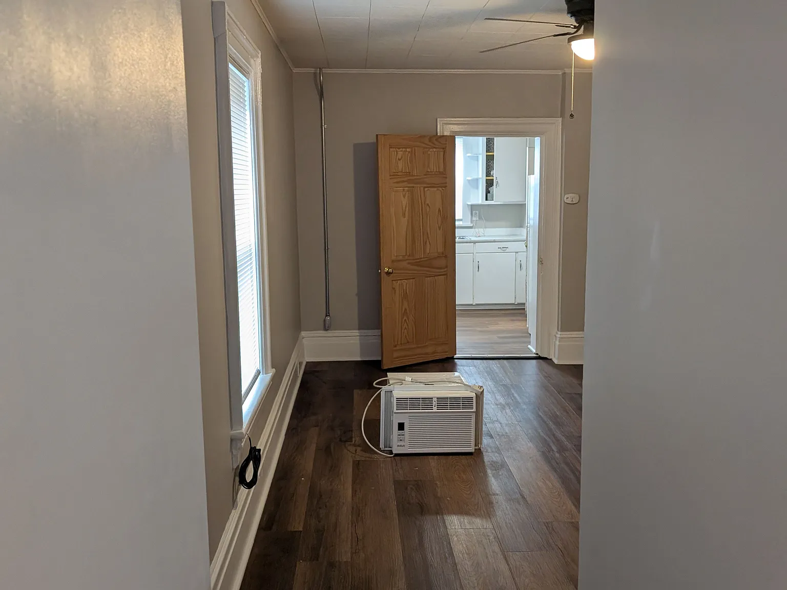 2 bed, 1.0 bath, 950 sqft, $900 — Photo 1