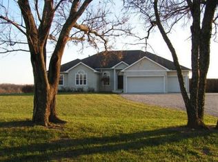 5323 SE 45th St, Tecumseh, KS 66542