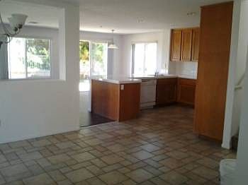4th image of 1580 Laurel Cir