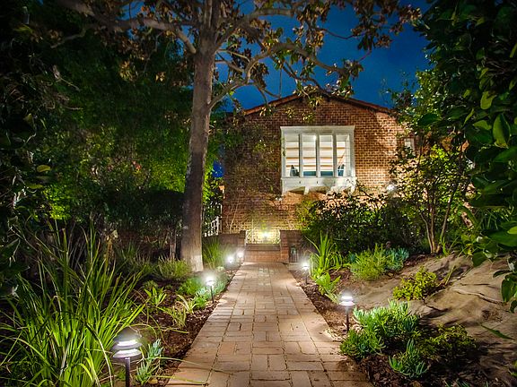 2nd image of 3132 La Suvida Dr
