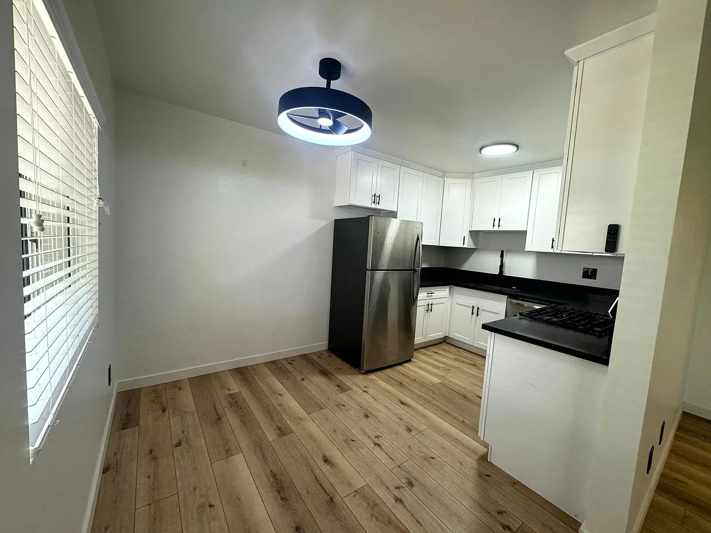 2535 Kansas Ave — Photo 2
